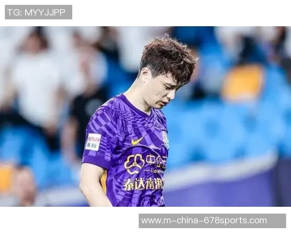 篮球明星因伤缺席赛季引发球迷热议与球队前景担忧